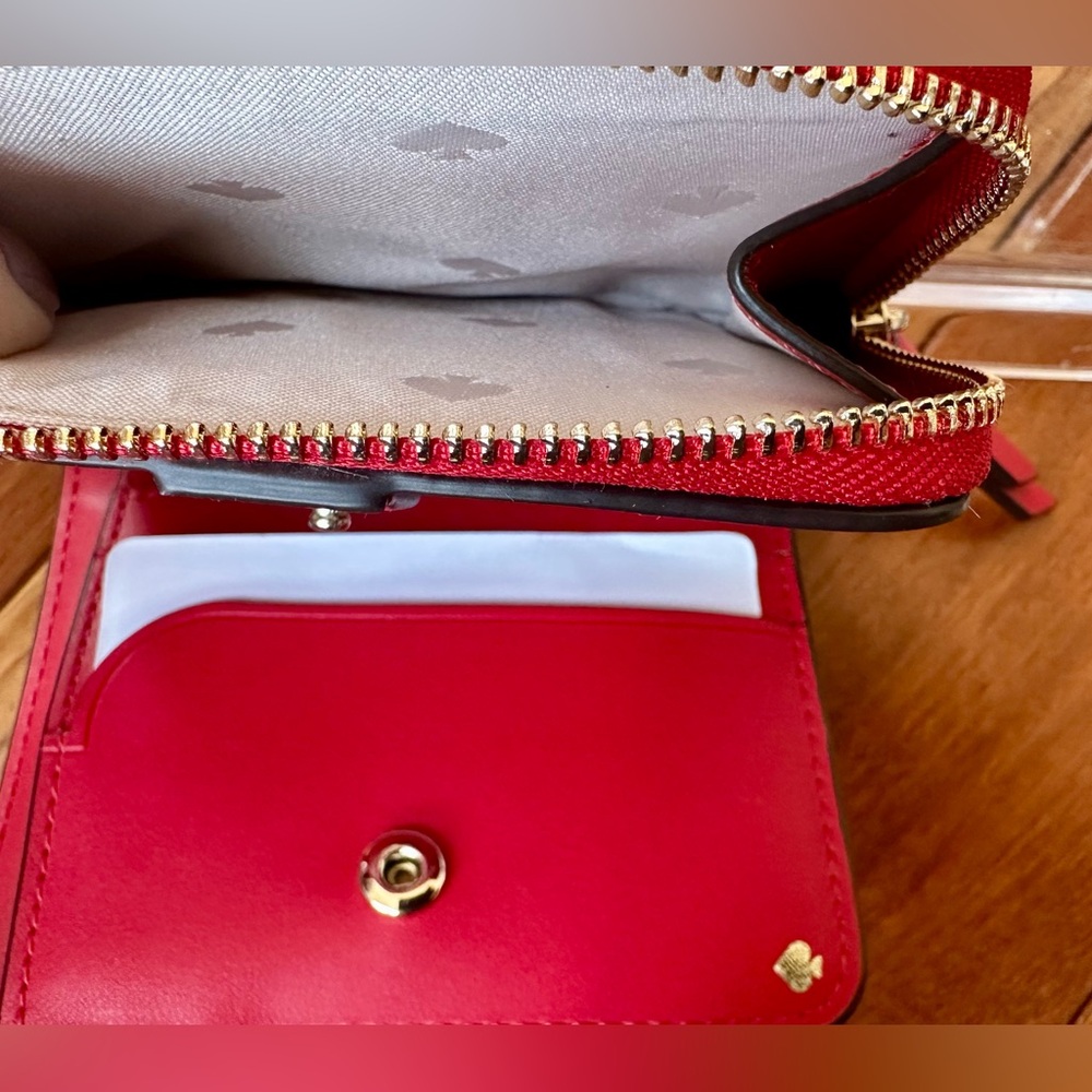 Kate Spade Saffiano Leather White Wallet with Pink/Red Gift Design with Box - Picture 11 of 14